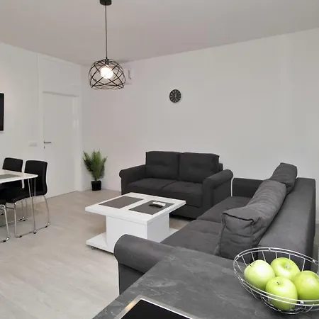 Open Air Apt